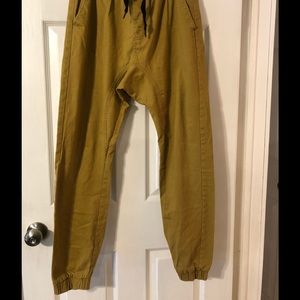 Men’s Jogger Style Pants  Size L
